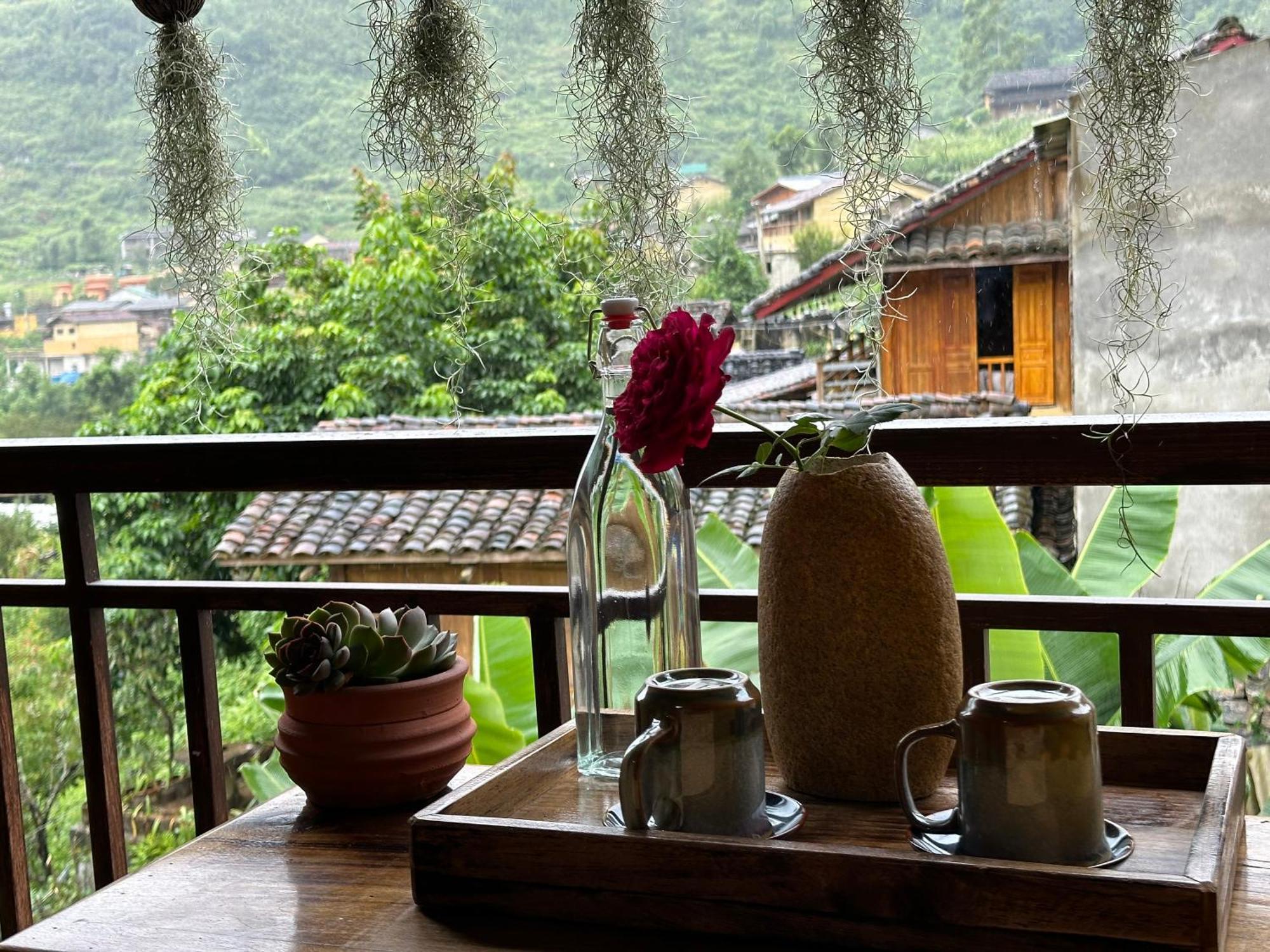 Khoi Homestay And Restaurant Loung Co ภายนอก รูปภาพ